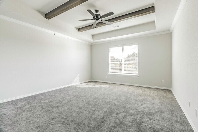 Building Photo - 805 Carlock Dr