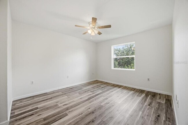 Building Photo - 3032 Parkway Blvd