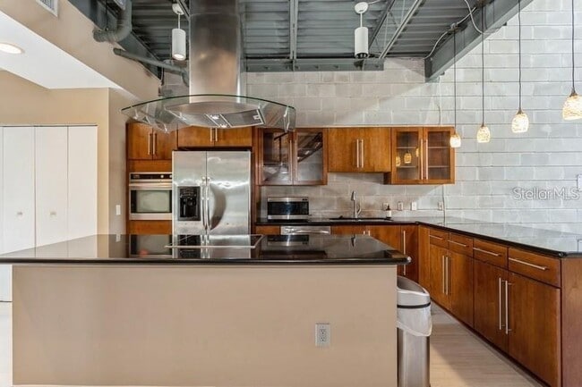 Building Photo - 217 N 12th St