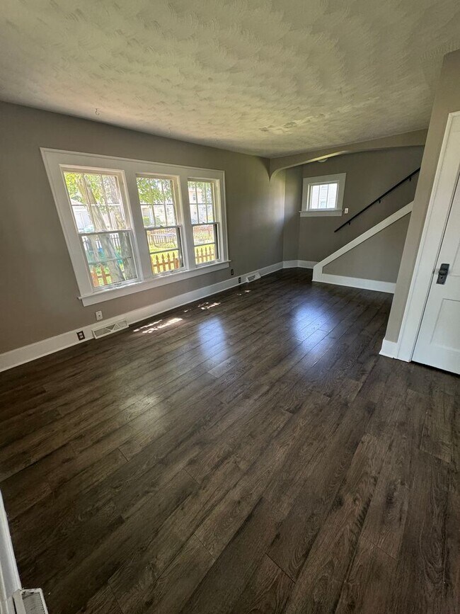 Building Photo - 4034 Buell Dr