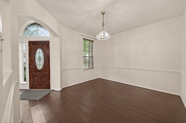 Building Photo - 15903 Timber Chase Dr