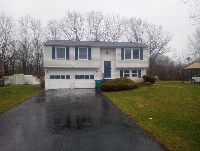 Building Photo - 6614 Royal Pkwy S