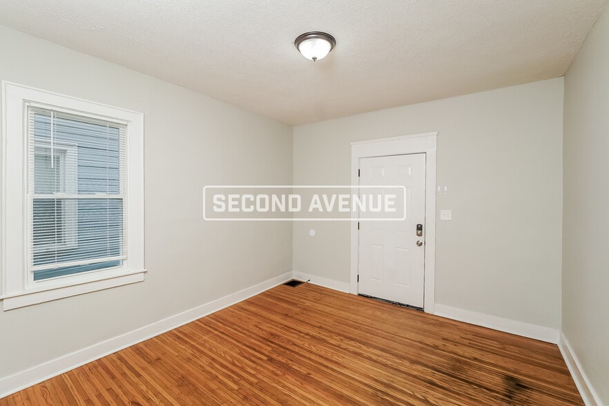 Building Photo - 459 S 41st St