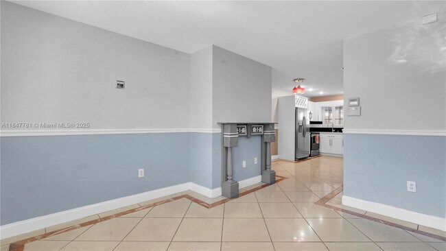 Building Photo - 2860 W 80th St