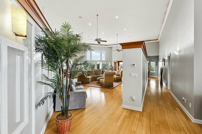 Building Photo - 15541 Bradshaw Rd