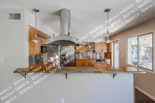 Building Photo - 8556 E Keim Dr