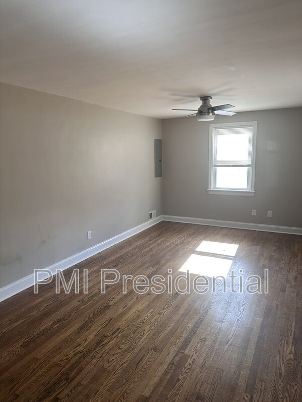 Building Photo - 1507 Foster Rd