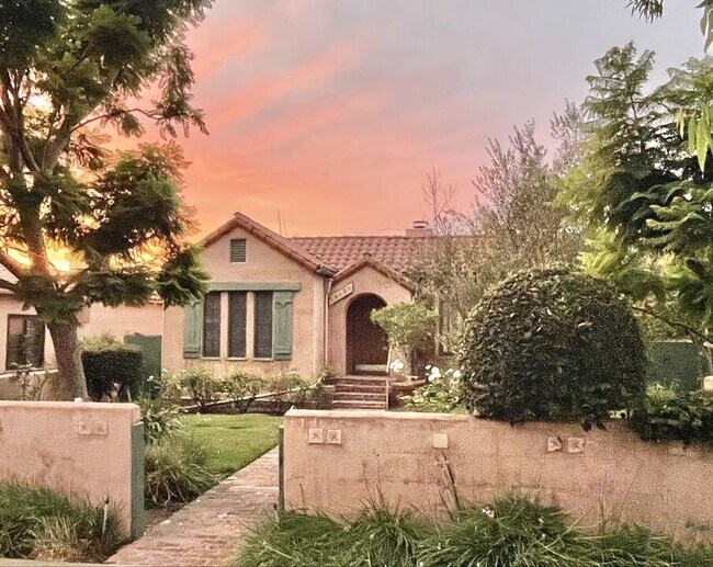 Primary Photo - 10551 Troon Ave