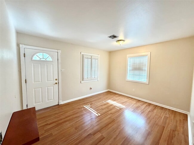 Building Photo - 4275 Bethel Blvd