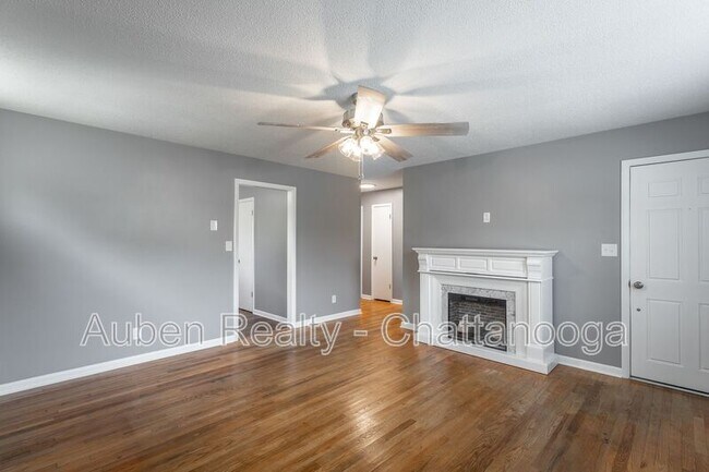 Building Photo - 1214 Helena Dr