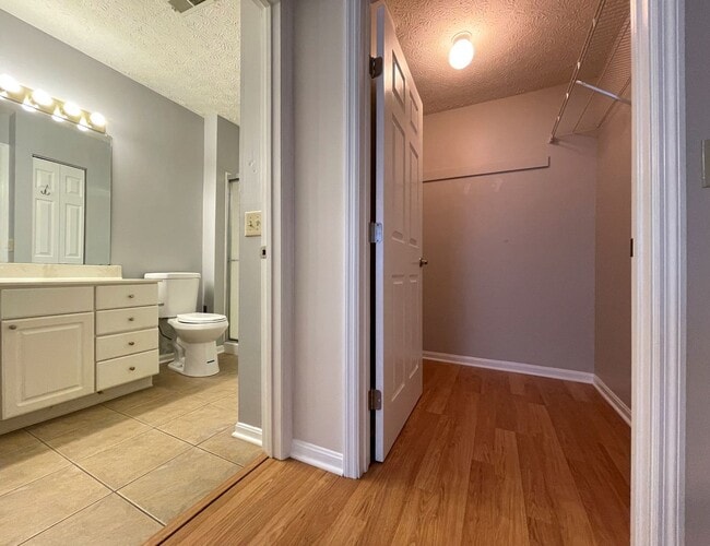 Building Photo - 6775 Meadow Creek Dr