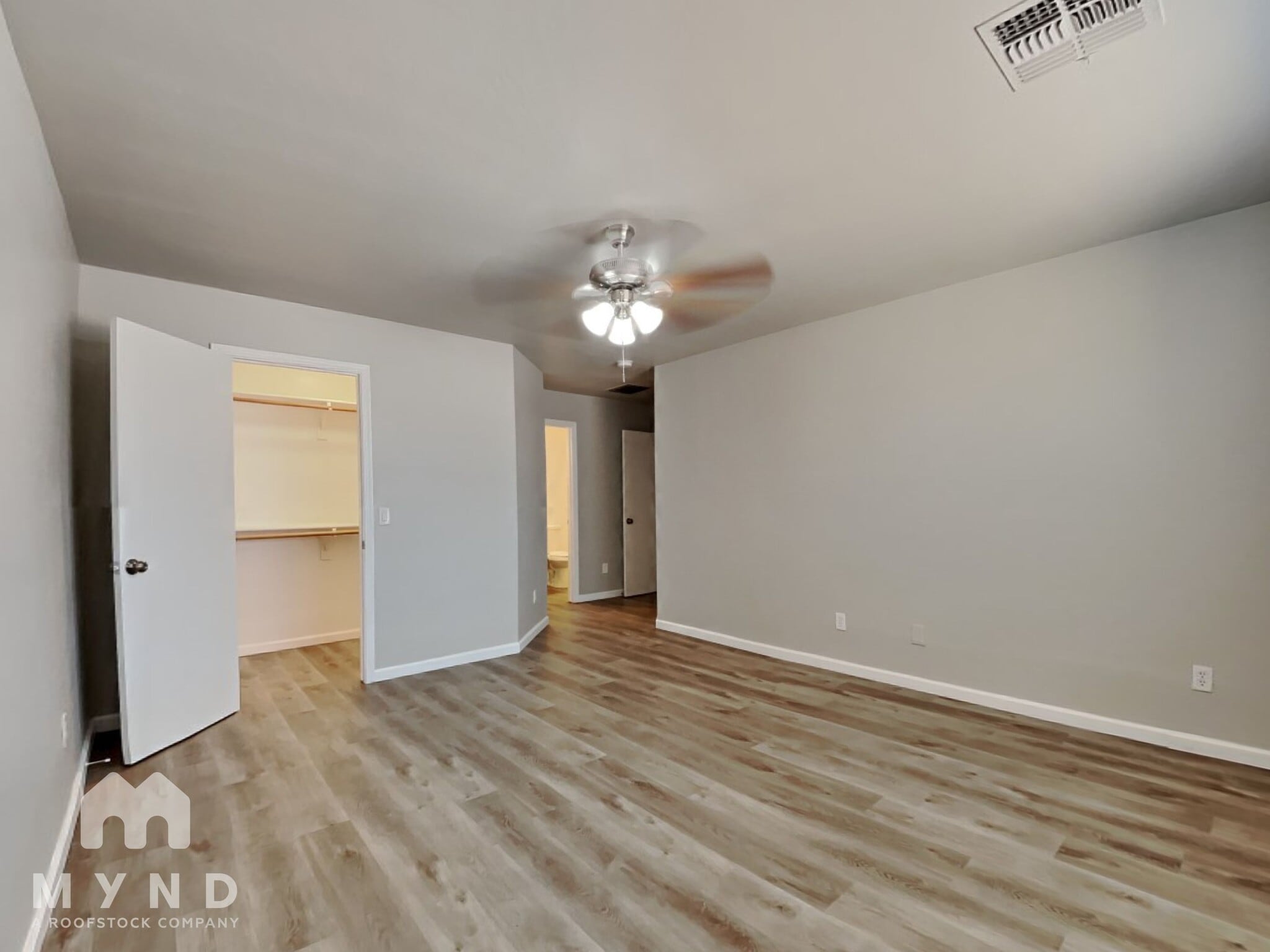 Building Photo - 25846 W Kendall St