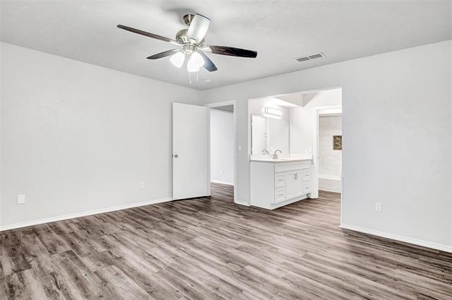 Building Photo - 2110 Teakwood Ln