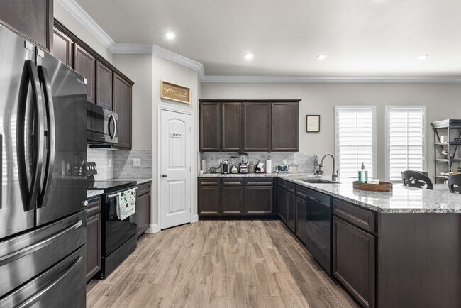 Building Photo - 1208 Yancy St