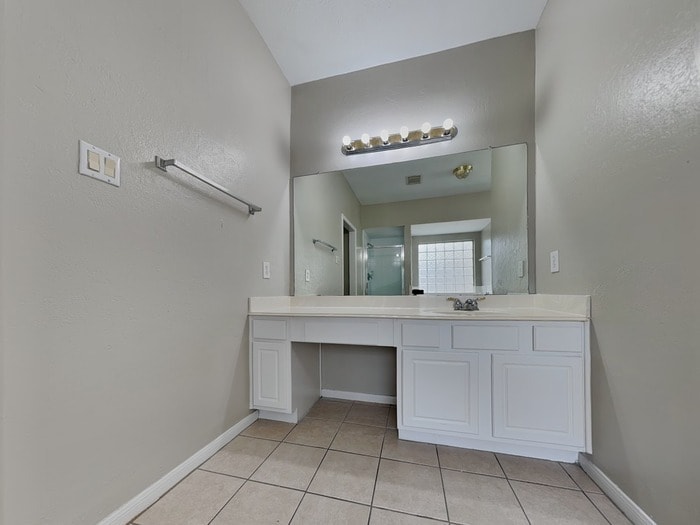 Building Photo - 15535 Downford Dr