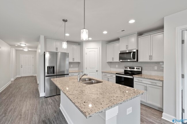 Building Photo - 6070 Thorntons Way Cir NW