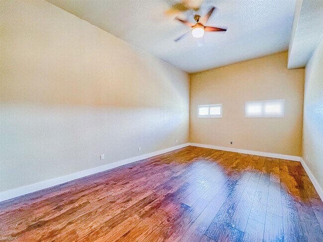 Building Photo - 5 br, 3 bath House - 112 Ridge Harbor Dr