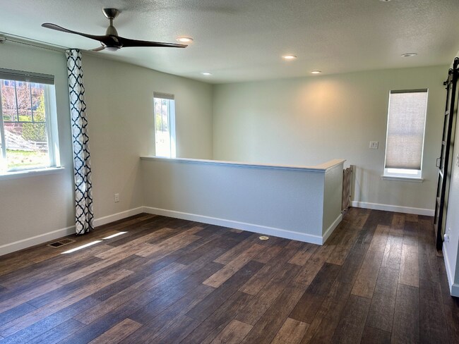Building Photo - ****MOVE IN SPECIAL***  Move in Before February 20, 2026 and receive $500 off of 1st Month's Rent!!