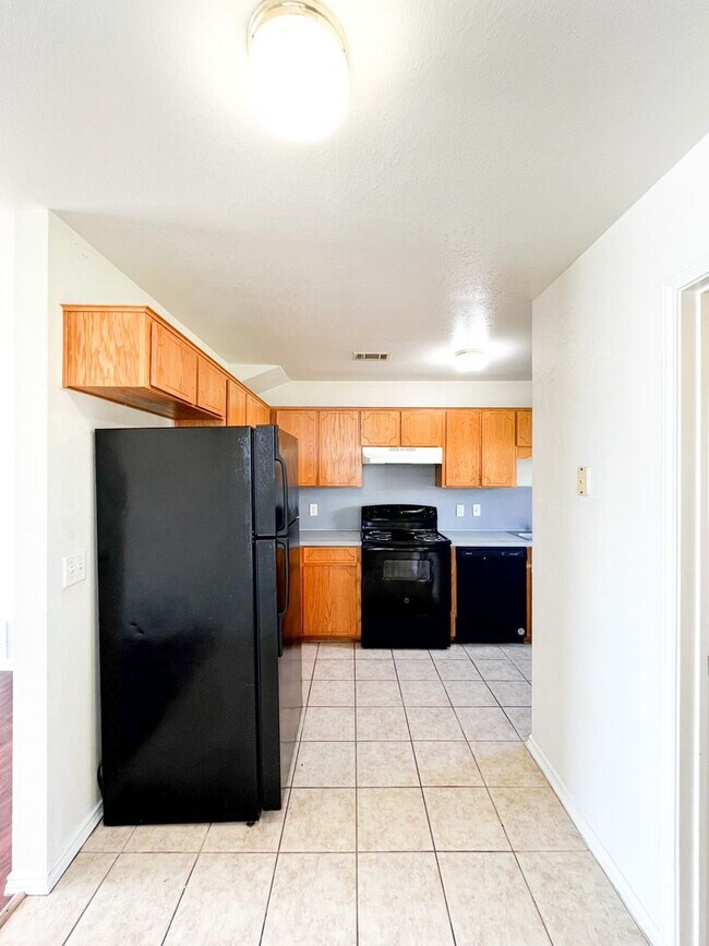 Building Photo - 4207 July Dr