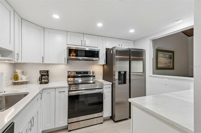 Building Photo - 505 Plaza Seville Ct
