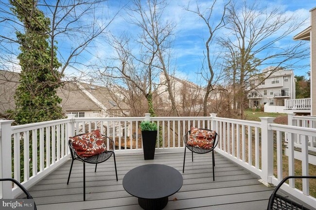 Building Photo - 6715 Cinnaminson Ct