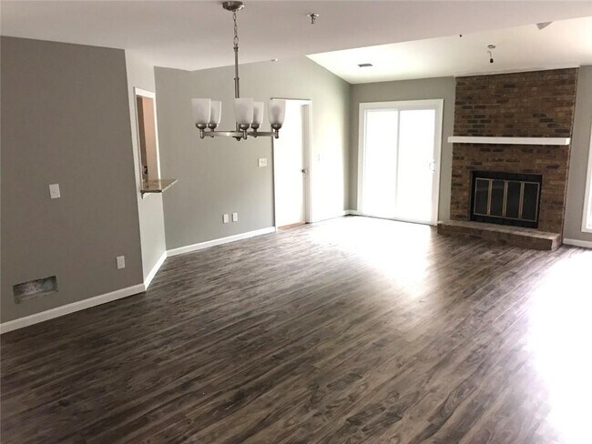 Building Photo - 4148 Fawn Ct NE