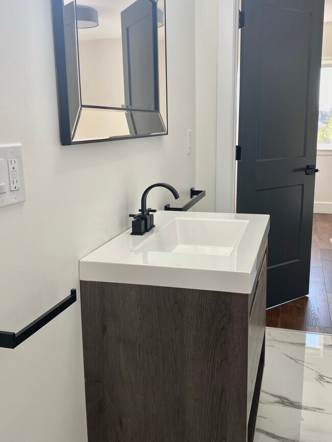 Building Photo - 2251 38th Ave