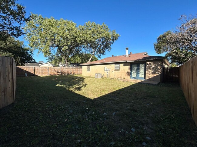 Building Photo - Saginaw Texas Homes for Rent "Eagle Mtn-Sa...