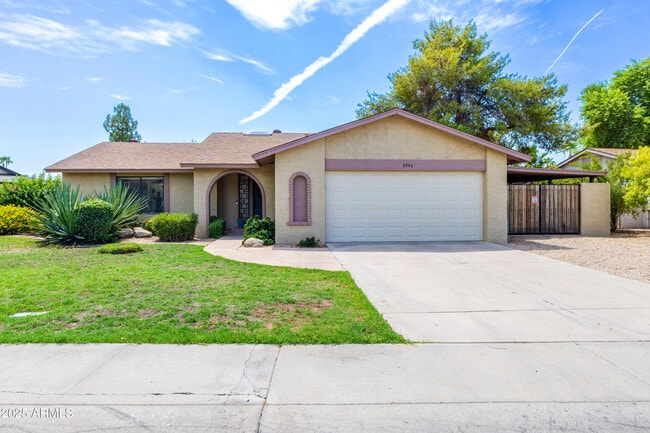 Building Photo - 8943 E Friess Dr