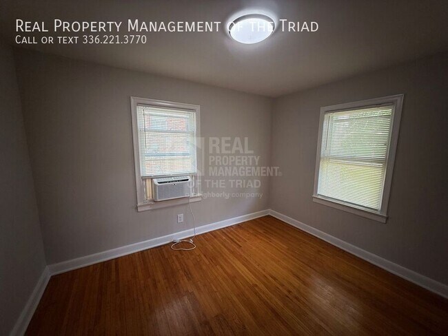 Building Photo - 828 Circle Dr
