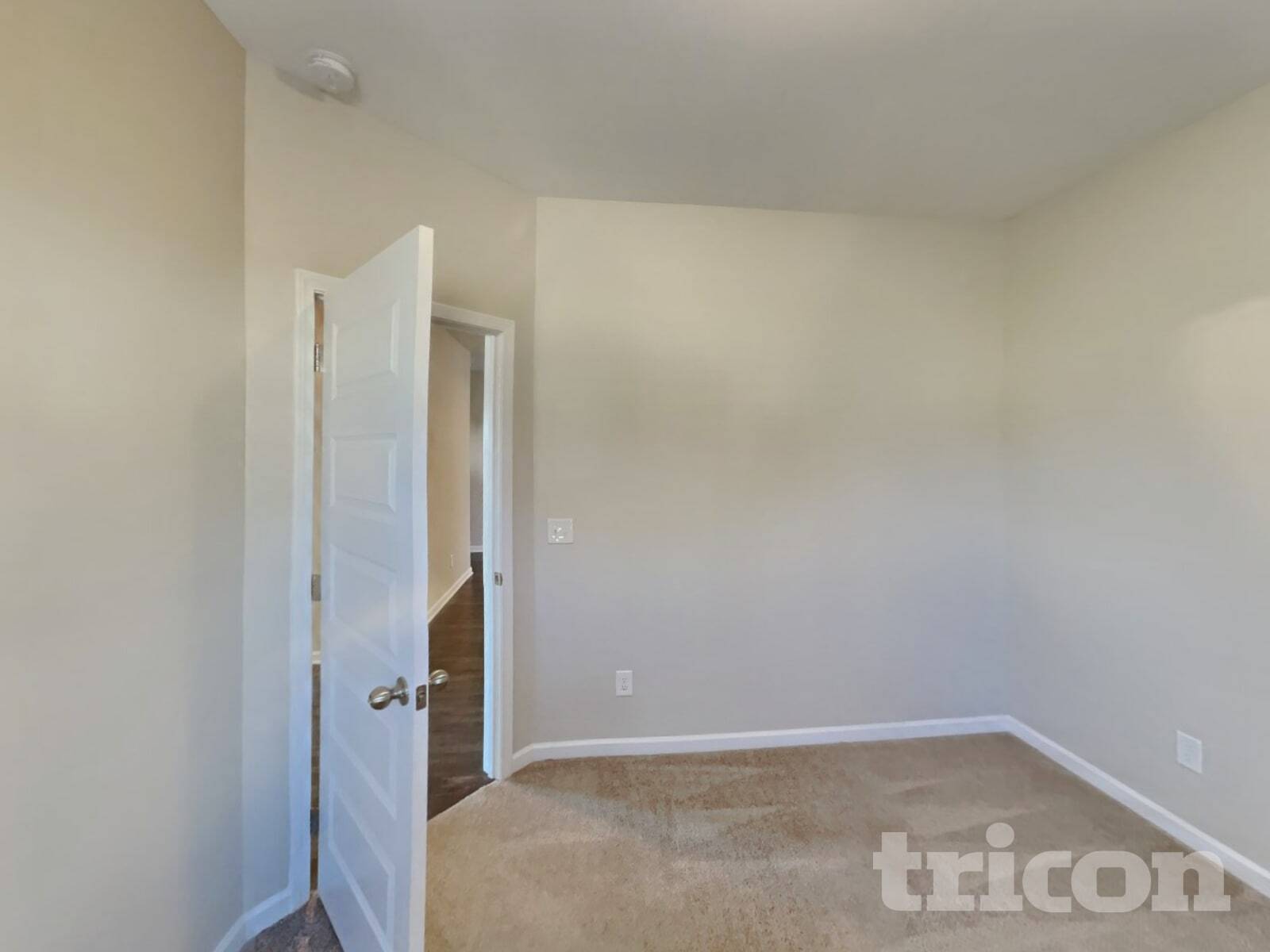 Building Photo - 741 Mitscher Dr