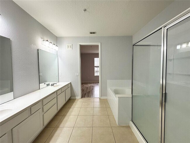 Building Photo - 5048 Shoreway Loop