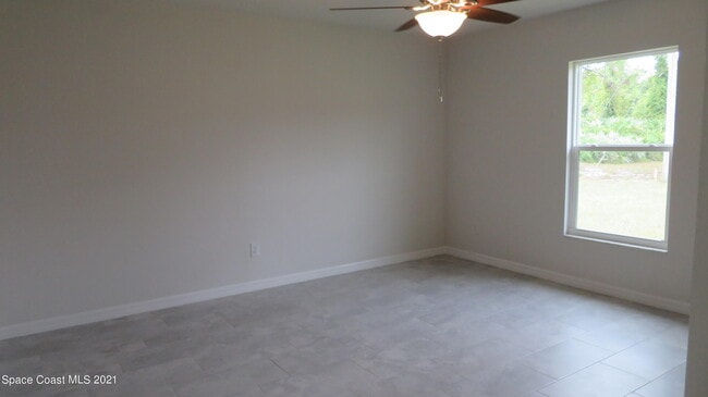 Building Photo - 1611 Saipan St SE