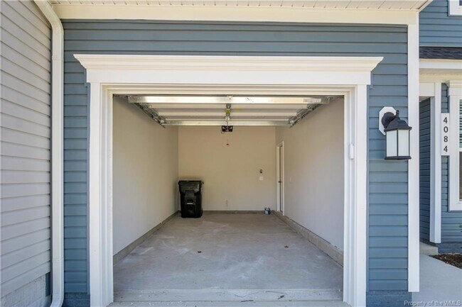 Building Photo - 4084 Isaac Cir