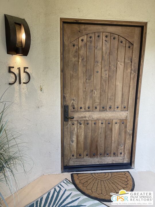 Building Photo - 515 Desert Lakes Dr
