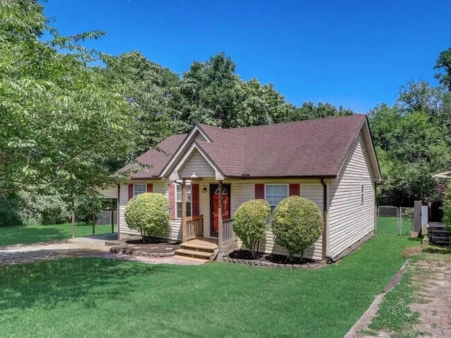 Primary Photo - 100 Sadler Ct