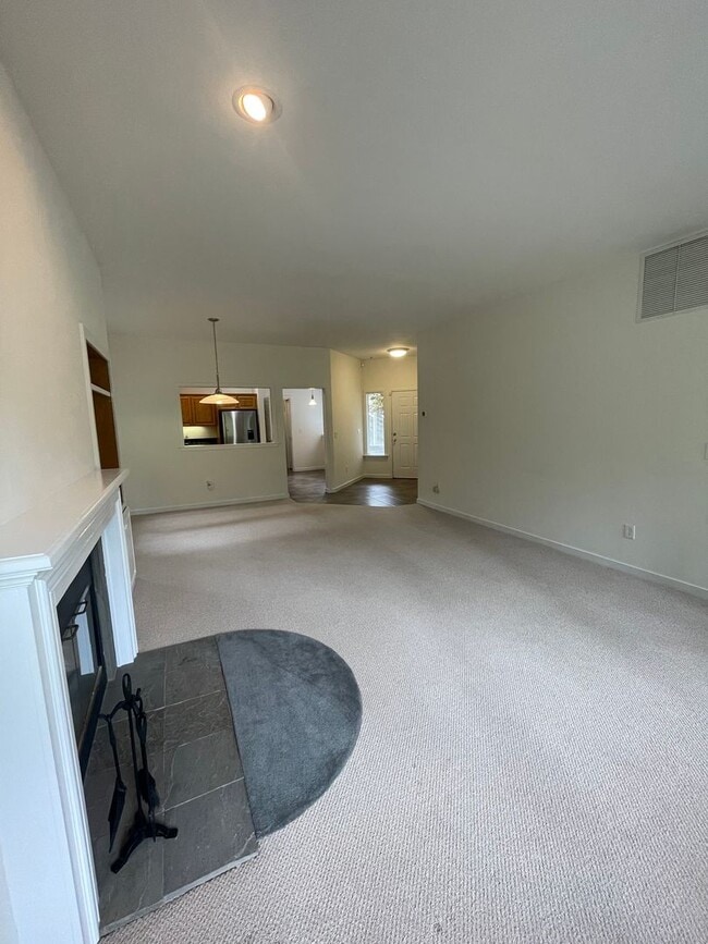 Building Photo - 2 Bed, 2 Bath Serene Waterfront Port Ludlow Condo For Rent!