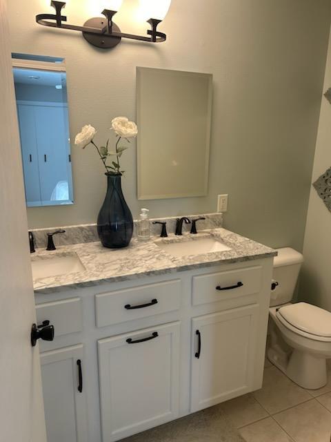 Building Photo - 6118 Seven Springs Dr