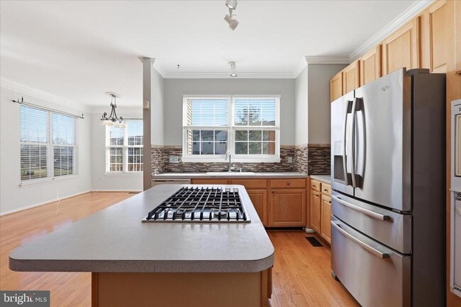 Building Photo - 8731 Farnham Way