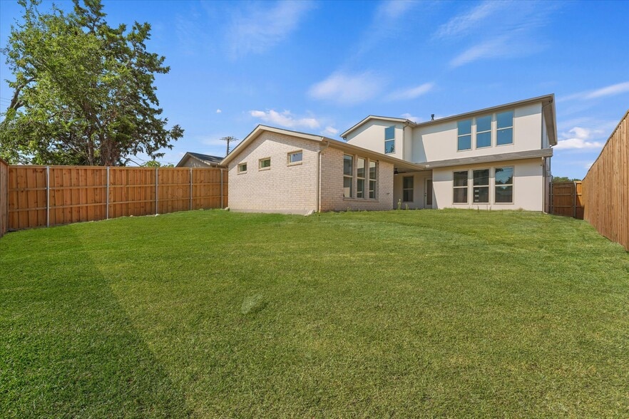 Building Photo - 3786 Wenatche Dr