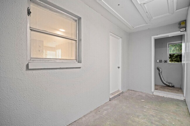 Building Photo - 75-77 Cypress St