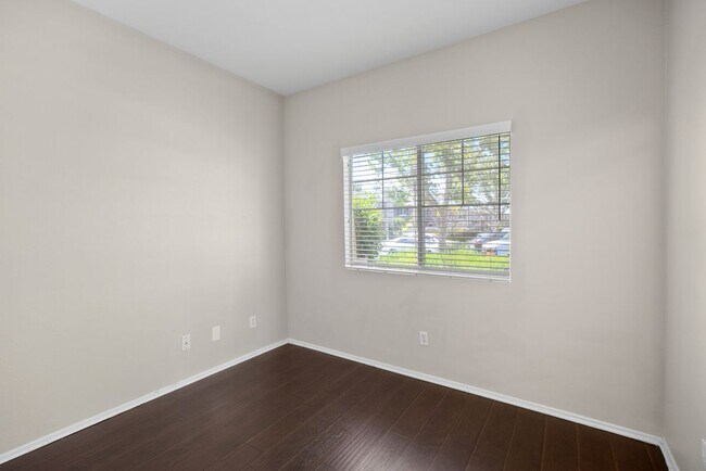 Building Photo - 39908 Millbrook Way