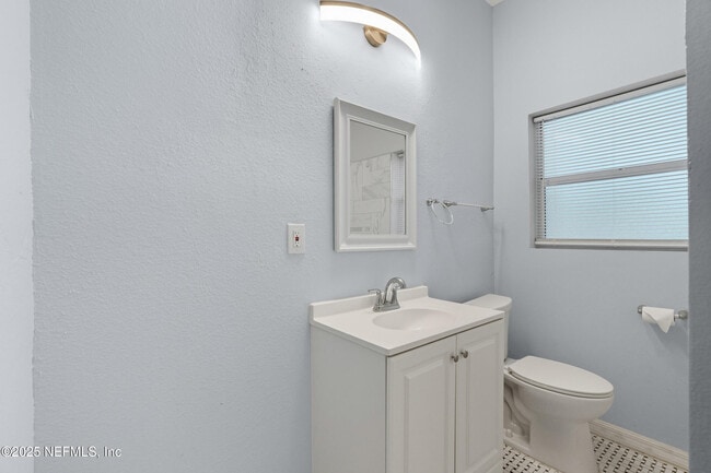 Building Photo - 6167 Fordham Cir E