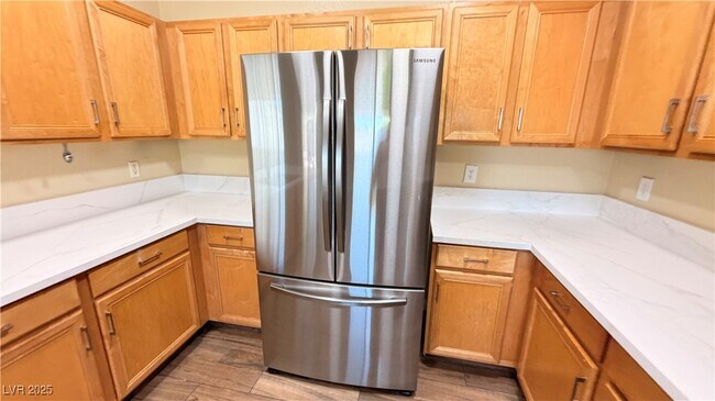 Building Photo - 3846 Waynesvill St