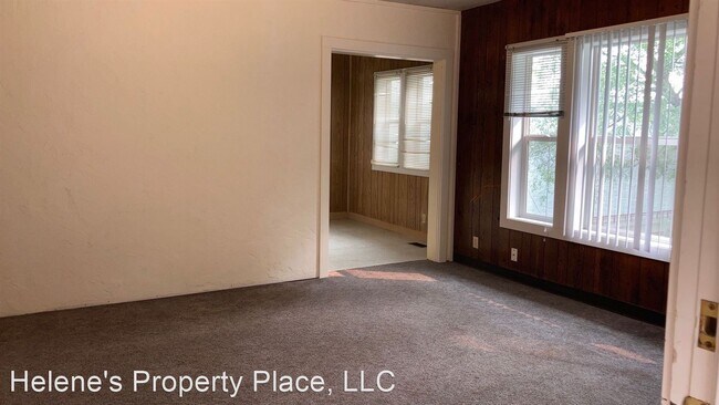 Building Photo - 4 br, 2 bath House - 220 SE McKenzie Street