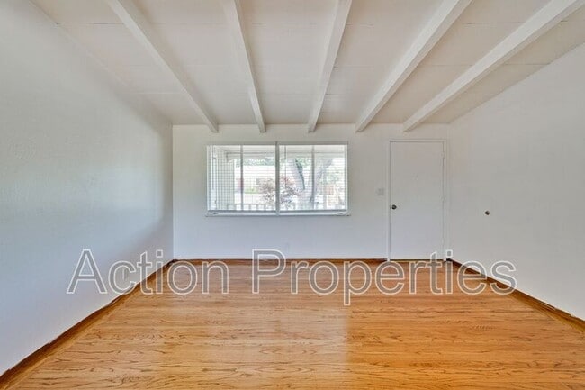 Building Photo - 2343 Jackson St