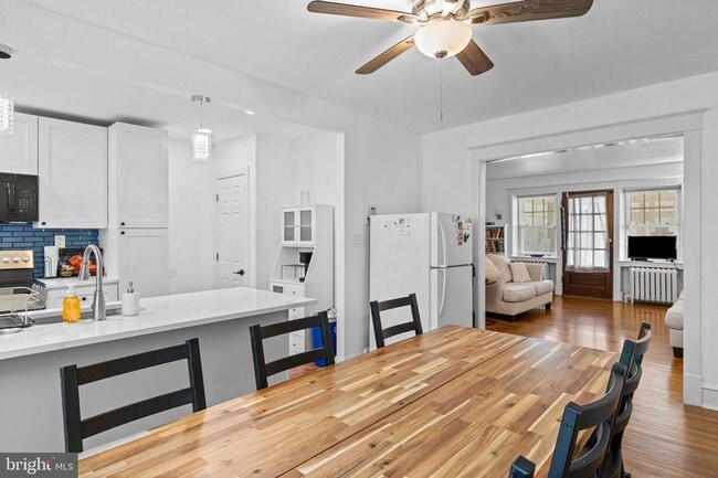 Building Photo - Welcome to this sunny and updated 4-bedroom, 2-bath row home in the heart of Mt. Airy! W/D! Large...