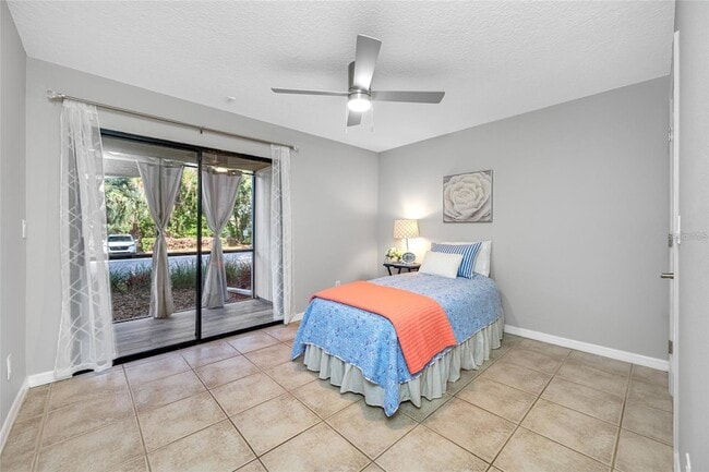 Building Photo - 3295 Fox Chase Cir