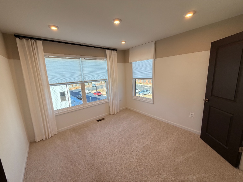 Building Photo - 3018 Horizon Rd