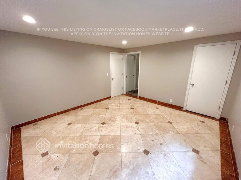 Building Photo - 4980 Shooting Star Ave